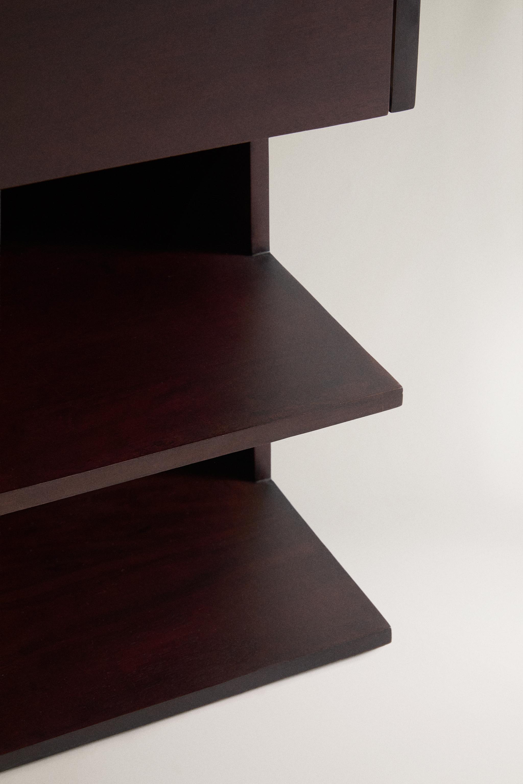 LACQUERED MANGO WOOD SIDE TABLE